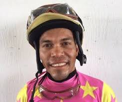 Jockeys with yellow and blue silks?