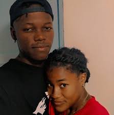 Black toto1 updated their profile picture.