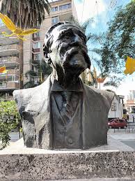 File:Busto de Fidel Cano 2.jpg