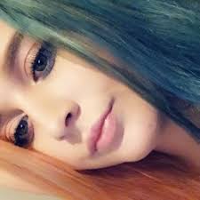 Lucy Weller (@lucywellerx)