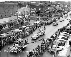 Images Of Downtown Wyandotte Through The Years Wyandotte Wyandotte Michigan Downtown