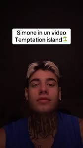 Simonetemptationisland