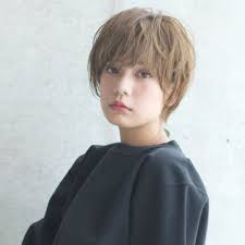 hair ヘアー はスタイリスト モデルが発信するヘアスタイルを中心に トレンド情報が集まるサイトです 20万枚以上のヘアスナップから髪型 ヘアアレンジをチェックしたり ファッション メイク ネイル 恋愛の最新まとめが見つかります ヘアスタイリング