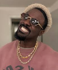 Smile! We made it to another week💪🏿🙏🏿 #LanceGross #smile #motivation  #HappySunday