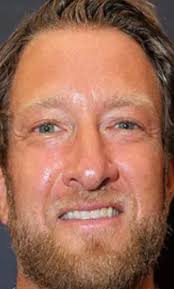 What happened to David? Am I the only one missing his posts about roasting  peoples opinions, and making double moral standards?🤷‍♂️🤣 Where are you  david?🛜🤔🧐