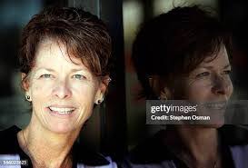 Karen Grill's Instagram, Twitter & Facebook