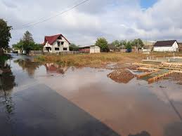 Parter + posibilitate de mansardare compartimentare : Florin Mitroi ReacÅ£ie DurÄƒ DupÄƒ InundaÅ£iile Din Valu Lui Traian Focuspress Ro