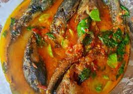 Parents bisa mendapatkannya dengan harga terjangkau.selain digoreng, ada beberapa resep ikan lele yang bisa anda contek sebagai ide masak hari ini. Resep Mangut Lele Pedas Anti Gagal Sweetbuyouts