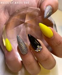 70 hottest yellow nail art designs. 23 Neon Yellow Nails And Ideas For Summer 2020 Hania Style