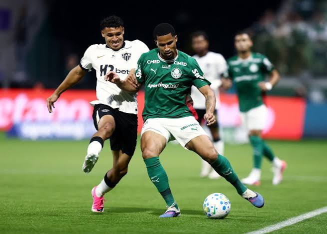 Palmeiras perde para o Atl&eacute;tico-MG e v&ecirc; vantagem para o Flamengo cair no Brasileir&atilde;o &ndash; R7 Esportes