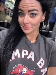 Jennifer Eddings's Instagram, Twitter & Facebook