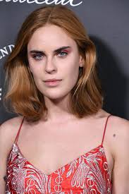 In between she has also sported a short and spiky blonde haircut, long straight hair with chopped bangs, short. Talllulah Willis Channels Demi Moore S Bowl Cut From Ghost Instyle