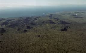 The fagradalsfjall volcano, located around 20 miles (32km) south of the country's capital of reykjavik, erupted late on friday night, according to the icelandic meteorological office (ico). Visindavefurinn Hvad Getid Thid Sagt Mer Um Fagradalsfjall