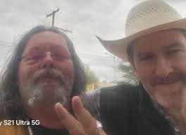 HANDLE BAR AND GRILL. TEAS and WATERS ON THE HOUSE! 🤪 😜 🤪.... 💰 🤑 My  friend gave me a ride to pickup the INDIAN 🏍! THANKS DAVID SMITH!