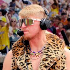 Beth Gosnell (@bethmgosnell)