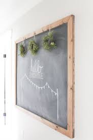 My top 10 chalkboard tips and tricks for making your own chalkboard art. 10 Minute Decorating Easy Summer Chalkboard Art Making It In The Mountains