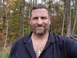 Introduction and photo sharing in online community