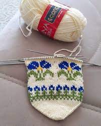 Bes Sisle Patik Yapimi Kolay Orguler Patikler Baby Knitting Patterns Boncuk Dokuma Desenleri
