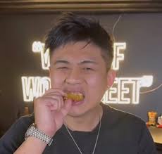 Chef Vincent Yeow Lim shares his viral recipe for honey chicken and talks  what it's like cooking for celebrities