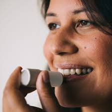 Naturkosmetik Lippenbalsam mit Zitronengras