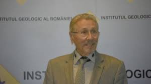 România trimite în slovacia 5 medici şi 9 asistenţi medicali după solicitarea de asistenţă lansată de autorităţile din. Iohannis A Reclamat La Ccr Legea De Infiintare A Institutului Levantului Condus De Emil Constantinescu Mobile