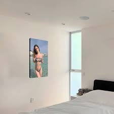 Italian Sexy Beauty Model Laura Sommaruga Figure Portrait Poster 3 Canvas  Art Wall Poster Printing Office Bedroom Aesthetic Poster Living  Room12x18inch(30x45cm) Frame-style : Amazon.ca: Home