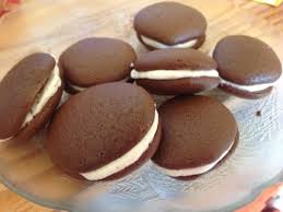 Whoopies Chocolat Vanille Recettes Cooking Recette En 2020 Chocolat Vanille Recette Dessert Recette Dessert Facile