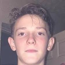 Justin Lindley's Instagram, Twitter & Facebook