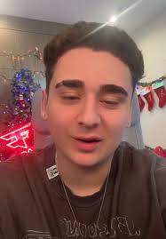 Exploring Sunday Kalogeras and Pokimane Connections