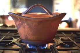 As a part of my earthenware experiment, i decided to try an unglazed clay pot for cooking in 2017. Cook On Clay
