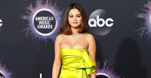 Did it again @bangbangnyc, wrote gomez in the instagram caption. Selena Gomez S Tattoo Looks A Lot Like One Justin Bieber Already Has