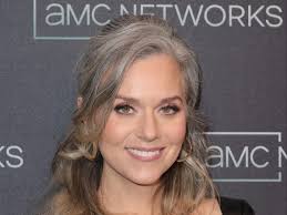 Hilarie Burton exposes woman running fake accounts of her 14-year-old son  Gus