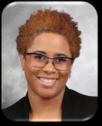 Elsa Dunn's Instagram, Twitter & Facebook