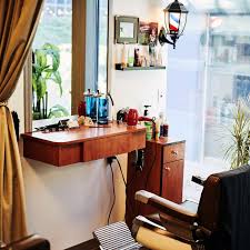 salon amid coronavirus