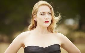 As she tries to reconcile with her mother, she starts to fall in love while transforming the fashion of the town. The Italian Reve Movies With Style The Dressmaker
