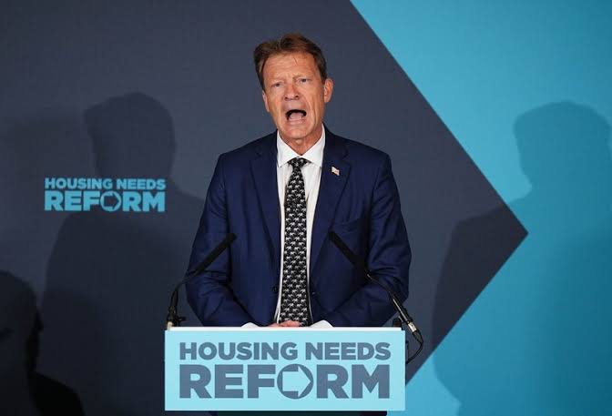 Reform to evict foreign nationals from social housing with pledge to end  rewards for claiming welfare