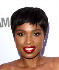 Jennifer hudson has had a shorter crop for a few years now. 16 Jennifer Hudson Hairstyles Hair Cuts And Colors