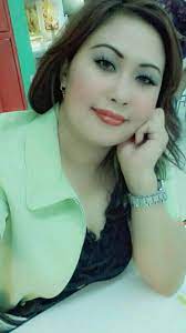 The latest tweets from @sukaibu2stw Tante Molek Sangpetualang82