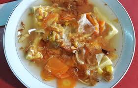 Galantin ayam yang di campur dengan beberapa macam jamur dan wortel kemudian dibungkus telur dadar. Kuliner Selat Vien S Solo Hadir Di Jogja Apa Saja Menunya Kuliner Solo Kulo