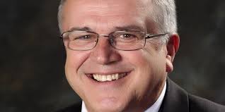 Young woman says former Ohio state senator make repeated advances