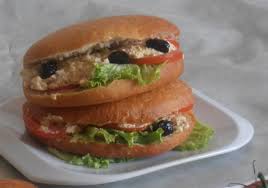 Sandwich Pan Bagnat A Ma Facon Le Sucre Sale D Oum Souhaib