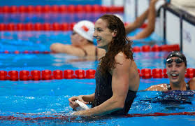 Katinka hosszú was born in pécs, hungary, the daughter of barbara bakos and istván hosszú. Hungary S Hosszu Completes Sweep Of 200 400 Im Dirado Takes Bronze Olympictalk Nbc Sports Swimmer Backstroke Swim Life