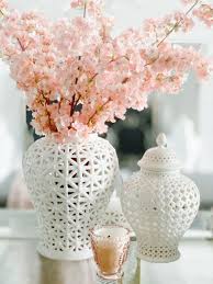 Lovely floral design with gold gilt around top and base of the jar. Ginger Jars My Collection Sources Shannon Gold Design