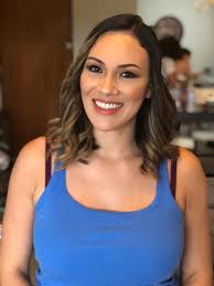 Muchísimas gracias Neryliz Maysonet por este hermoso maquillaje💄 para el  bday de mi princesa 🎉. Love it 💜