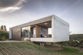 A Minimal Concrete House Offering Stunning Views From Both Sides Ignant Concrete House Architecture Concrete Houses