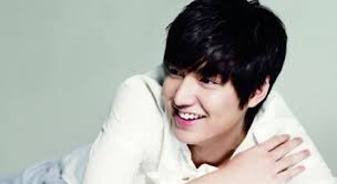Hasil gambar untuk lee min ho