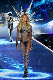 Enjoy free returns and cash. All Victoria S Secret Fashion Show 2018 Models Looks From The Runway