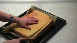 Danach die spongebob backform einfetten und den teig dazu geben. Video Spongebob Kuchen Backen Ein Schwammiges Rezept