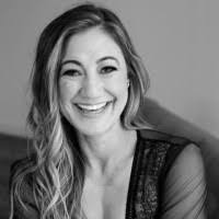 Alissa Travers's Instagram, Twitter & Facebook