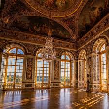 Le Roi Louis Xiv On Instagram Photo By Jbperraudin The Peace Salon Chateau De Ver Chateaux Interiors Palace Interior French Country Decorating Bedroom